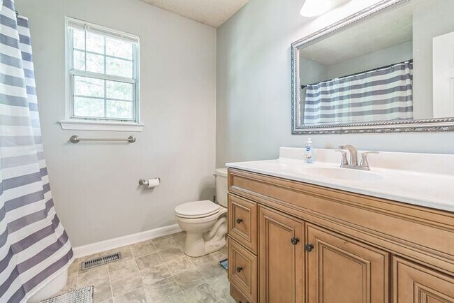 Building Photo - 5302 Treefish Ct