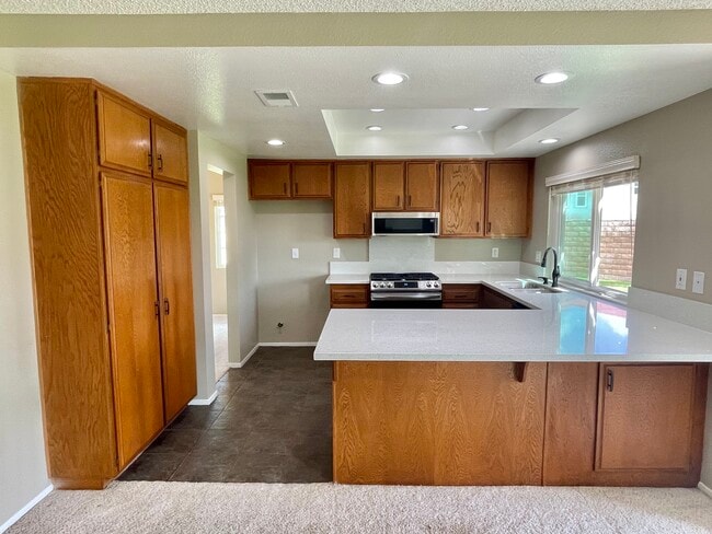 Kitchen - 2823 Bragg St