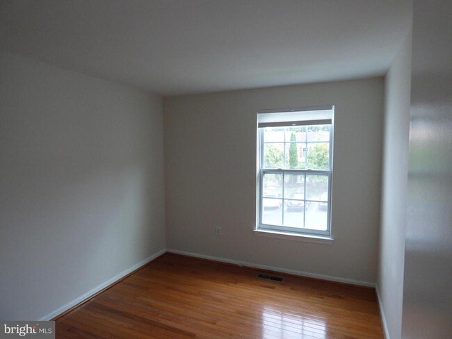 Building Photo - 13422 Country Ridge Dr