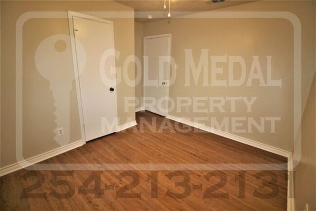 Building Photo - 4707 Westcliff Rd