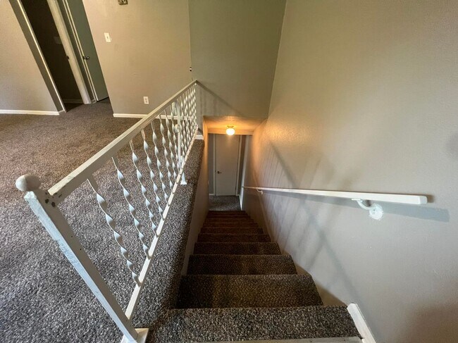 Building Photo - 5056 Shoals Ln