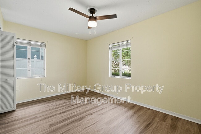 Building Photo - 2115 Minerva Ave