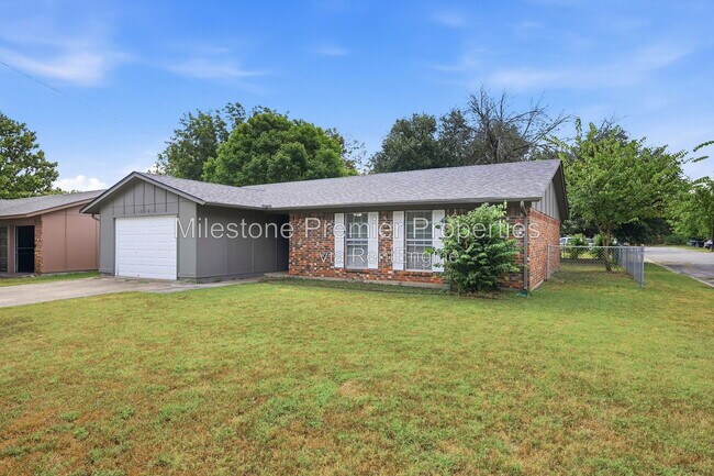 Building Photo - 1312 Churchill Way W