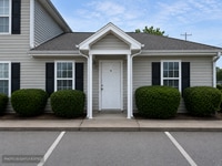 Building Photo - 614 E Parker St