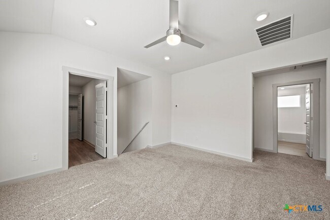 Building Photo - 412 Wilshire Rd