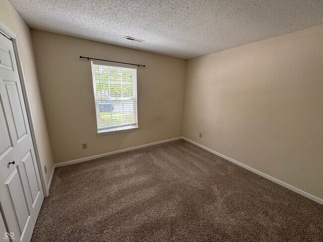 Building Photo - 7644 Scatter Woods Ln