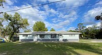 Building Photo - 7605 W Fern Pl