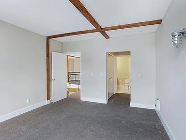 Building Photo - 81 Langton St
