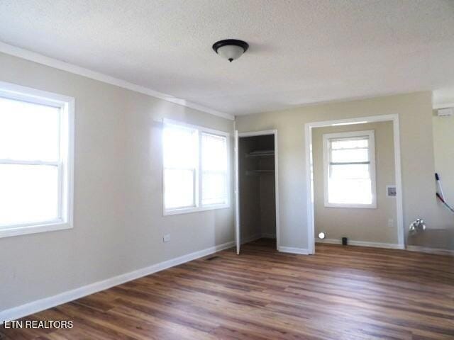 Building Photo - 440 W Outer Dr