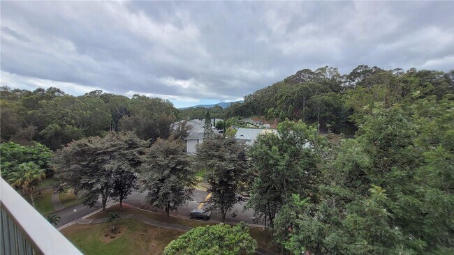 Building Photo - Mililani "Waikalani Woodlands" Newly Remodeled 3 Bedroom 2 Bath.