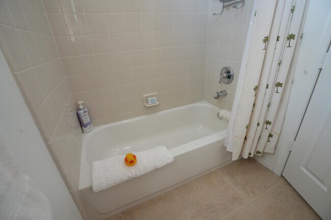 Building Photo - 6 Loch Ness Lake Ct