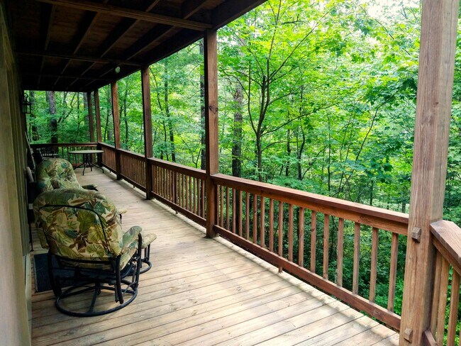 Building Photo - 386 Arbor Dr