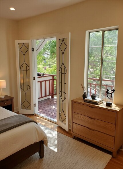 Building Photo - 1037 S Longwood Ave