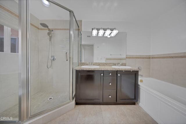 Building Photo - 4732 Radford Ave