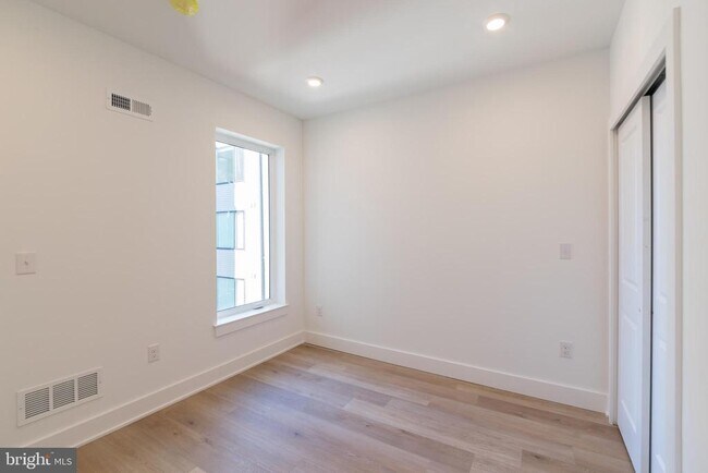 Building Photo - 5900 Germantown Ave
