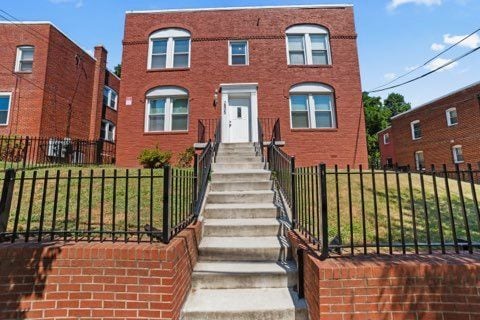 Building Photo - 2805 28th St SE