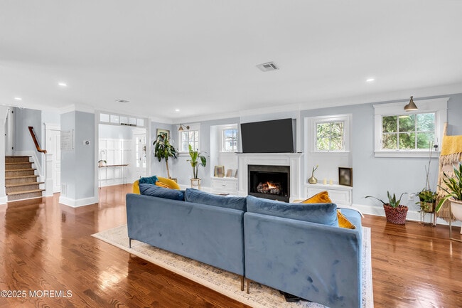 Building Photo - 1 Lennox Ave