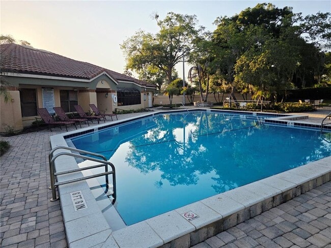 Building Photo - 7543 Sugar Bend Dr