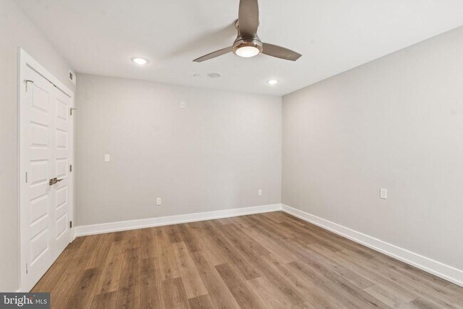 Building Photo - 1309 S 52nd St