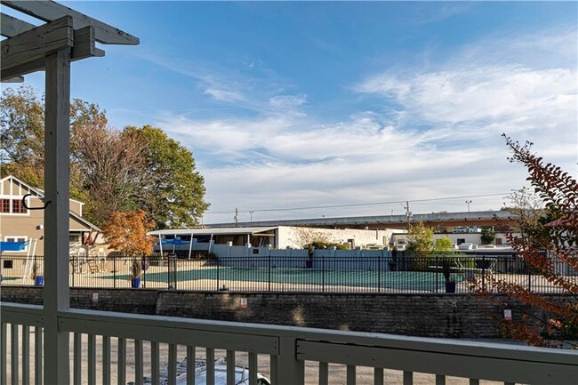 Building Photo - 815 Edgewood Ave NE