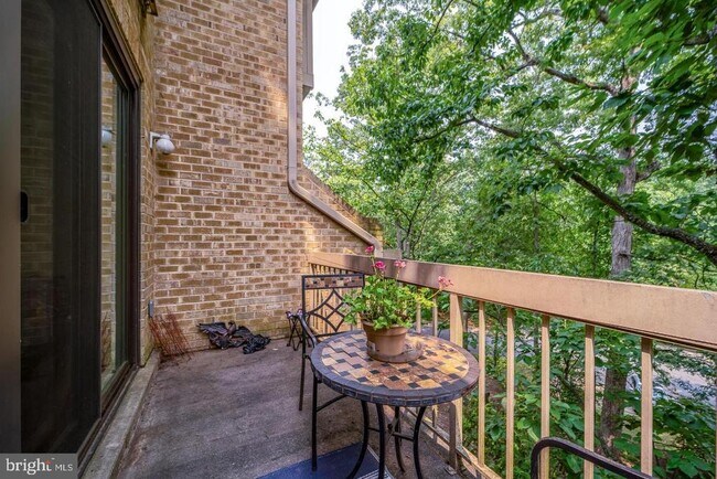 Building Photo - 11214 Beaver Trail Ct