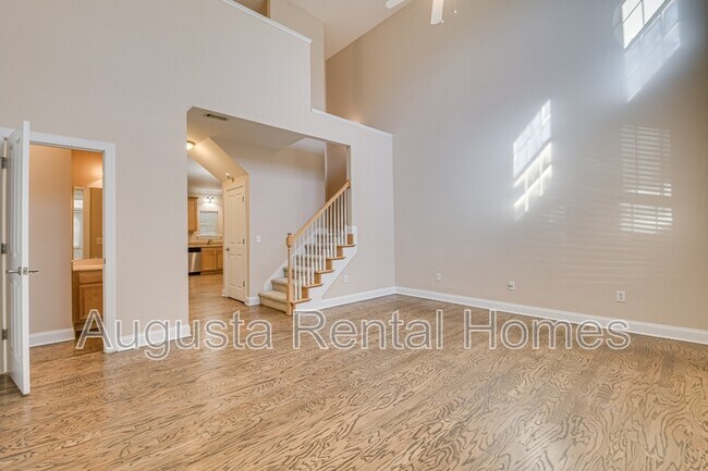 Building Photo - 200 Kline St NW