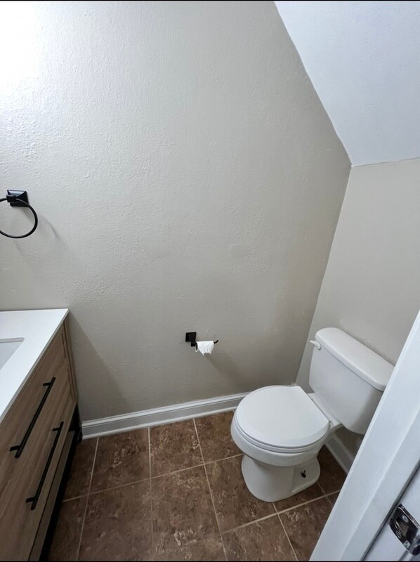 Building Photo - 1528 Jameson Dr