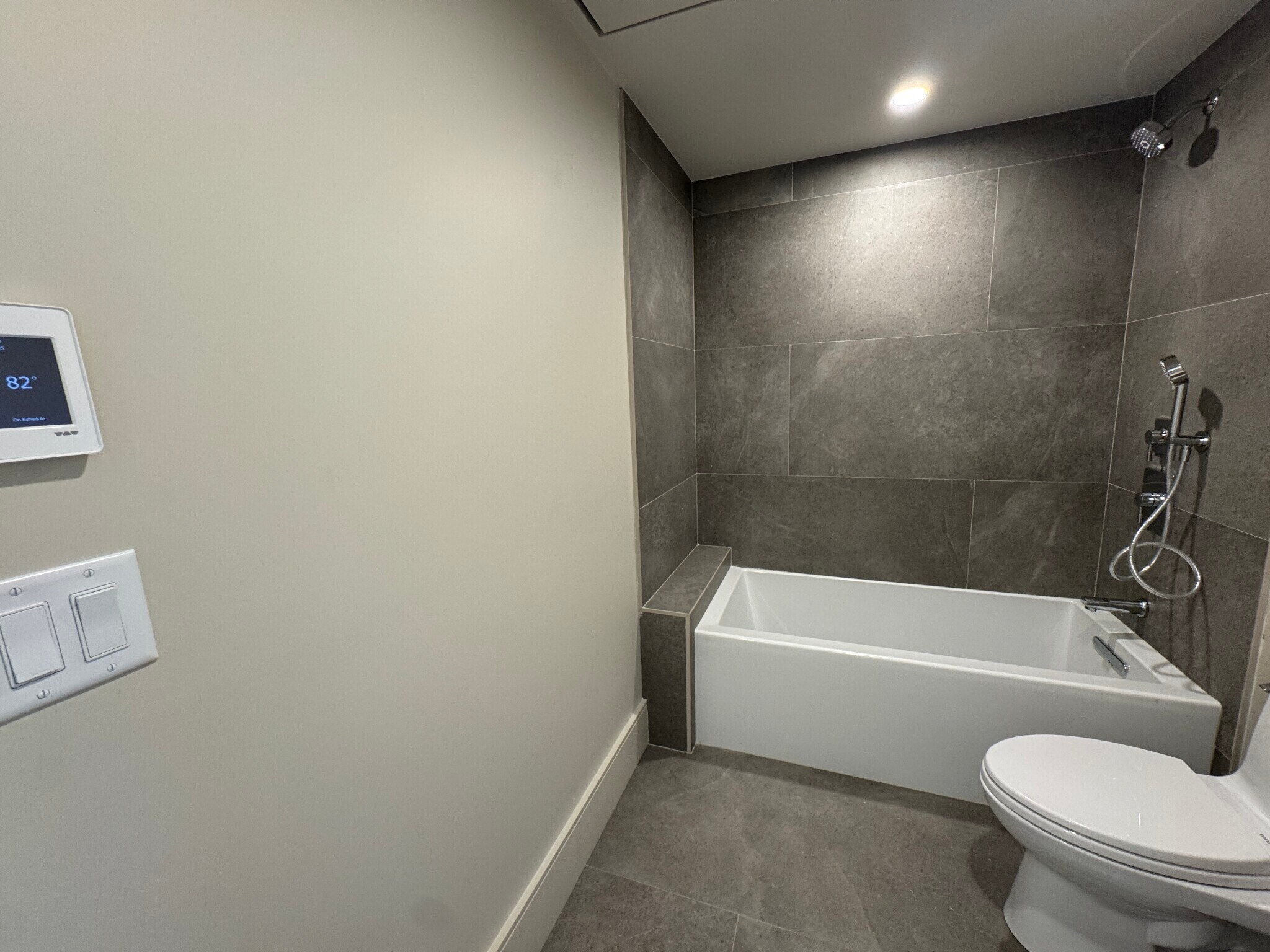 Building Photo - 300 Franklin St