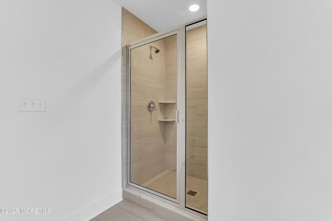 Building Photo - 173 Woolley Ct