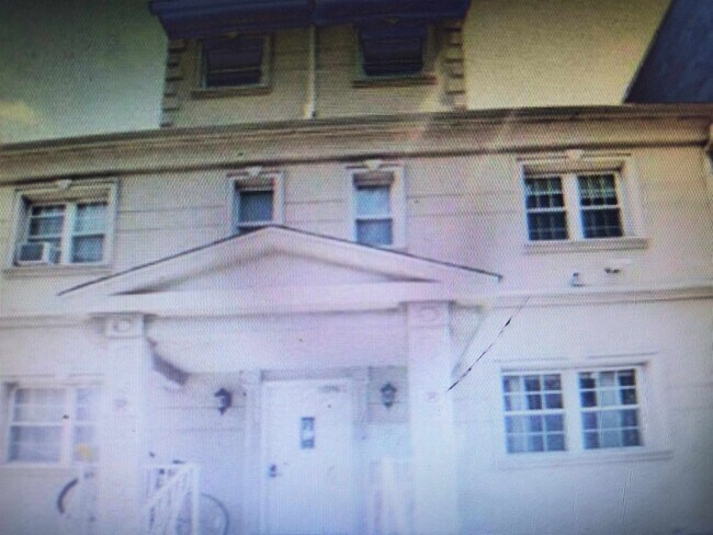 Primary Photo - 530-532-532 40th St