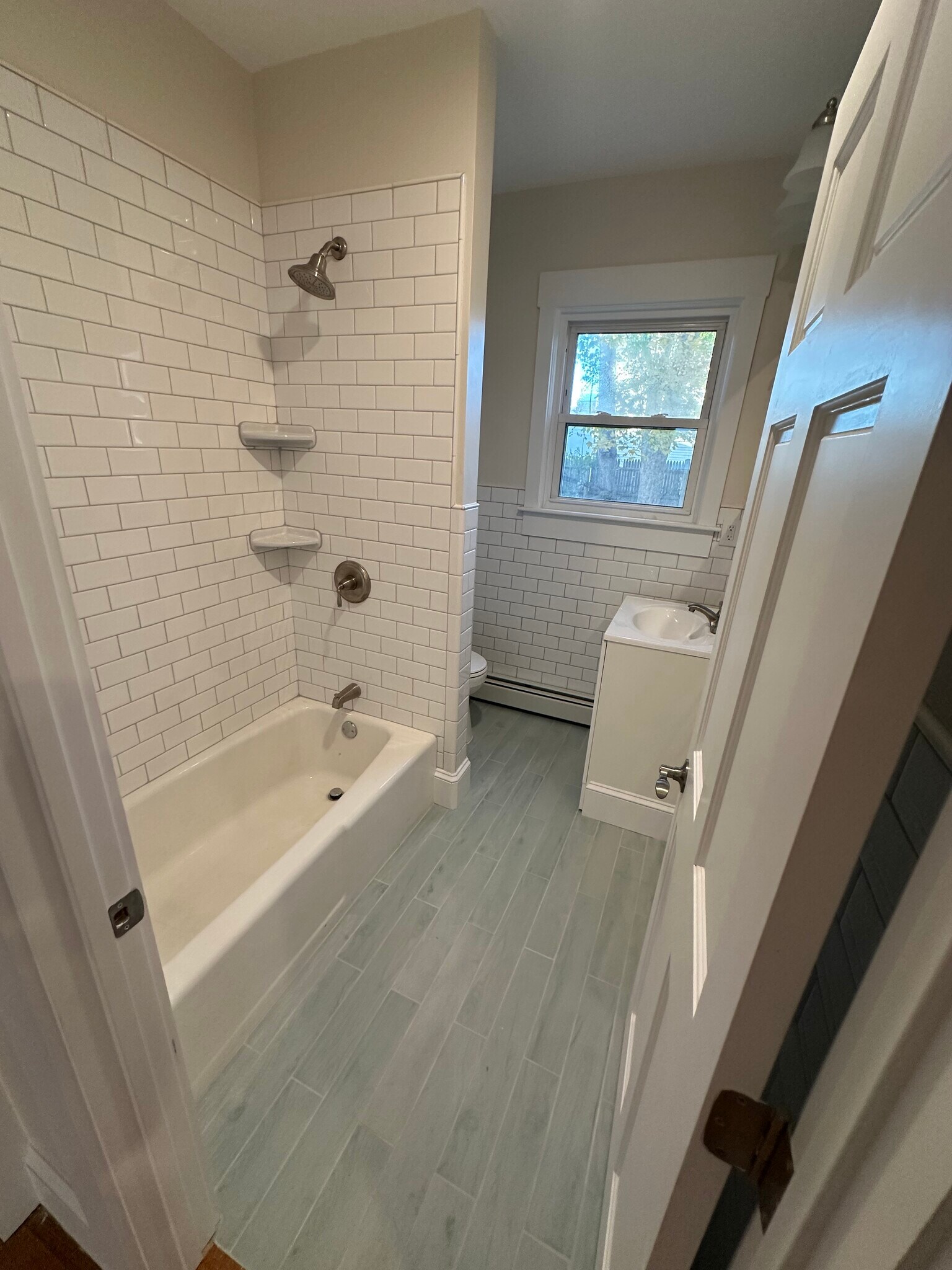 Building Photo - 176 Hillside Ave