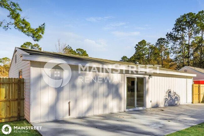 Building Photo - 3150 Ricky Dr, Jacksonville, FL 32223
