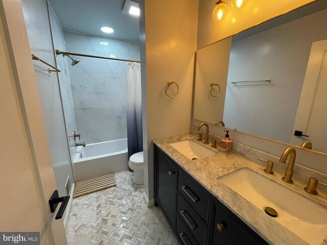 Building Photo - 10638 Sawdust Cir