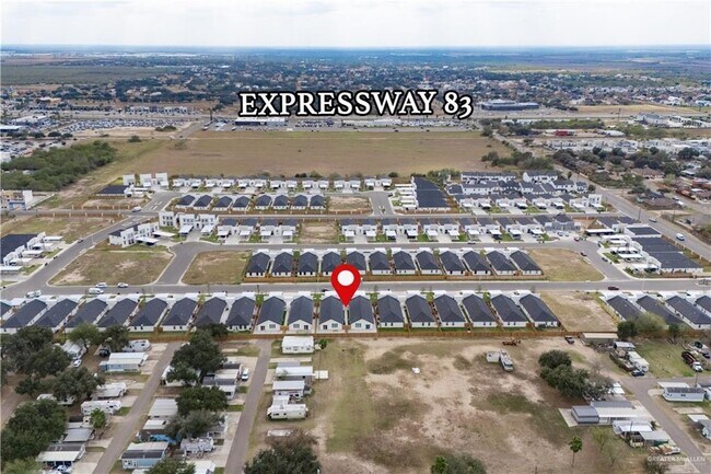 Building Photo - 31 Dragonfly St