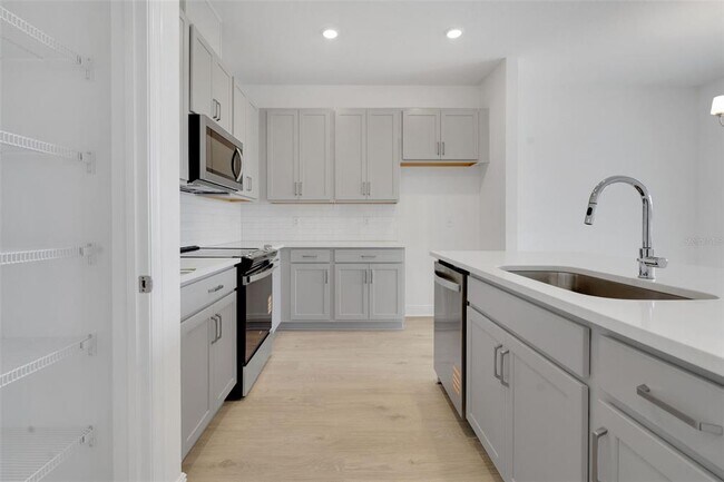 Building Photo - 1018 Swamp Chestnut Lp