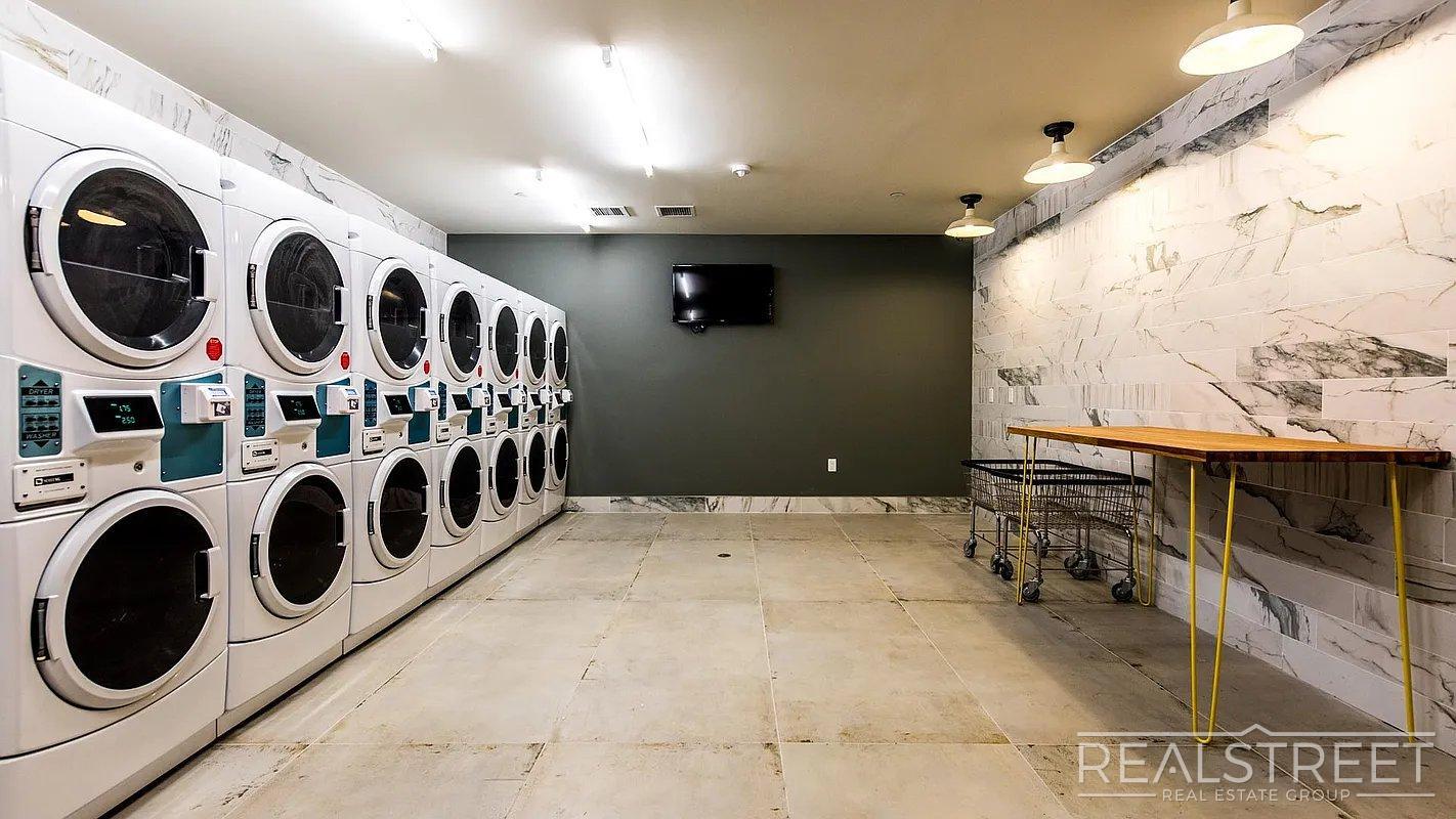 Building Photo - Duffield Street