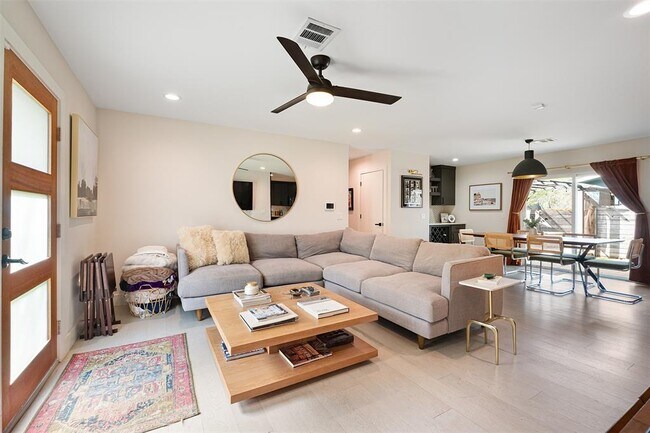 Building Photo - 5000 Lansing Dr