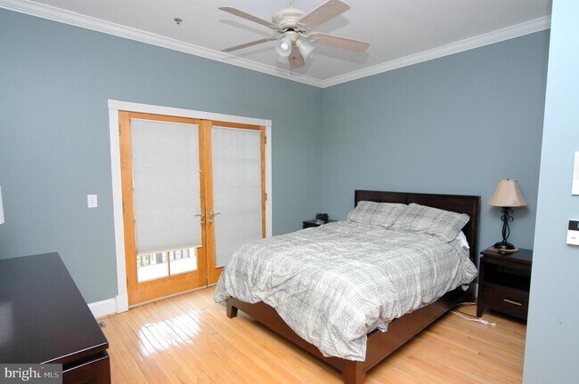 Building Photo - 706 S Bond St