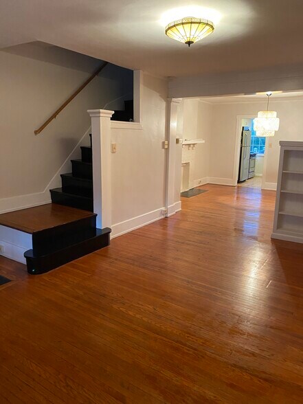 Building Photo - 5931 Alder St