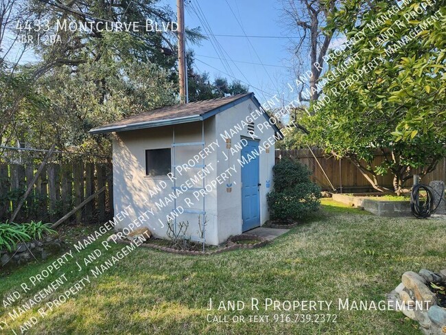 Building Photo - 3 Bedroom in Fair Oaks