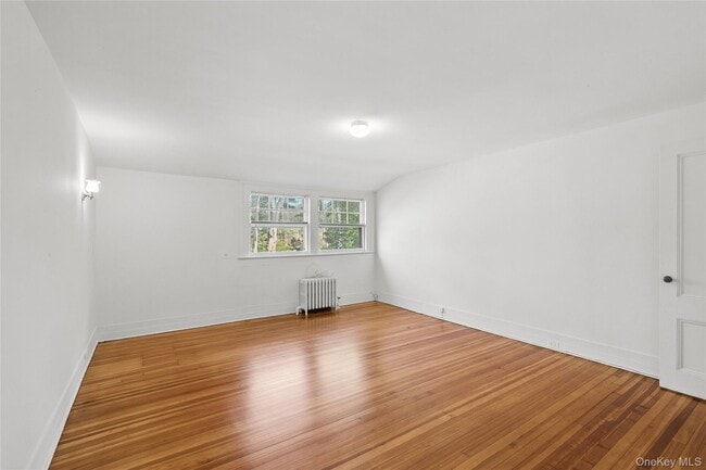 Building Photo - 208 Wheatley Rd