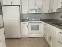 Building Photo - 486 Saxony Dr