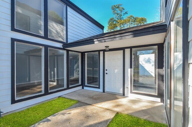 Building Photo - 48 Artesia