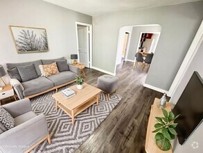 Building Photo - 2 bed 2 bath Single family home with a big...