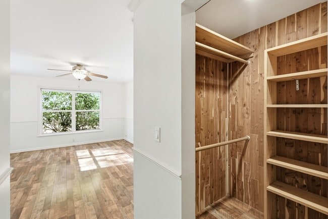 Building Photo - 13205 Mountain View