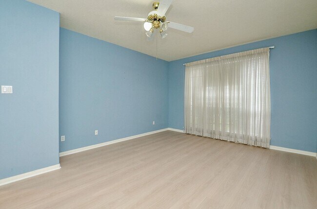 Building Photo - 2803 Norwood Hills Dr