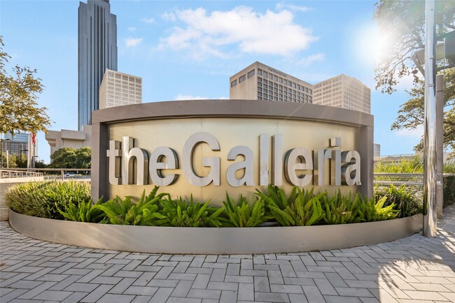 Building Photo - 6401 Skyline Dr
