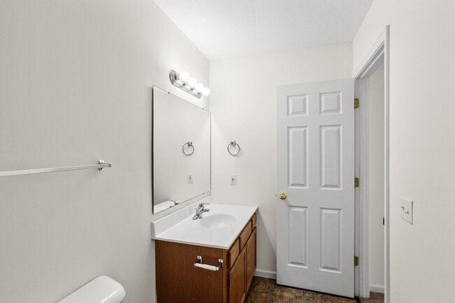 Building Photo - 5005-5007 Carrie Ridge Dr.