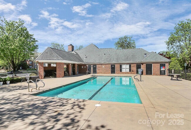 Building Photo - 11357 Olde Turnbury Ct