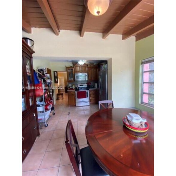 Building Photo - 2341 SW 34th Ave